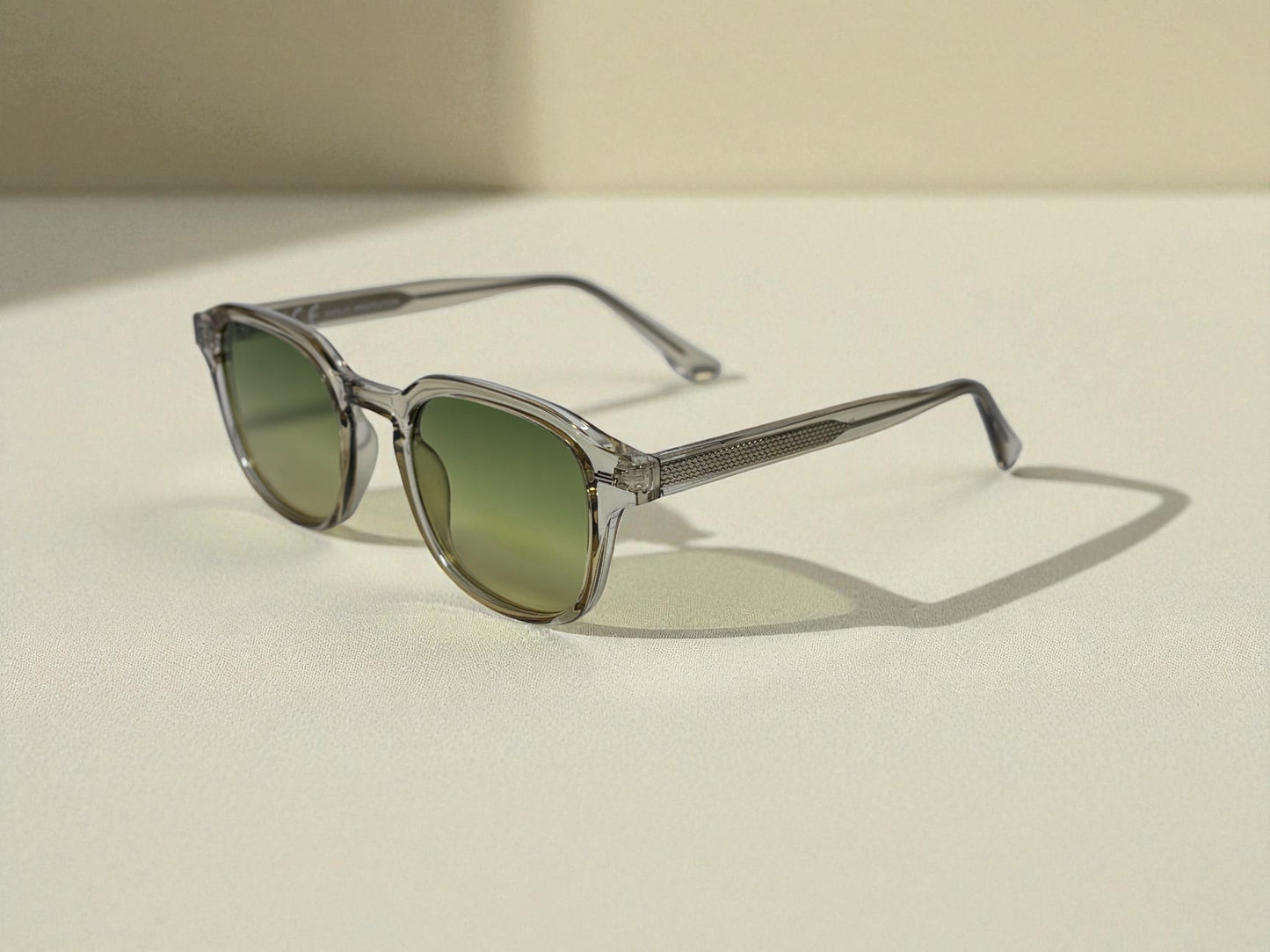 Camden - Clear & Green